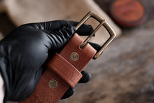 Load image into Gallery viewer, THE PIONEER - Antique Brass